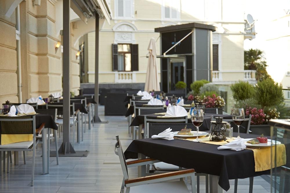 Astoria Hotel Opatija Exterior photo