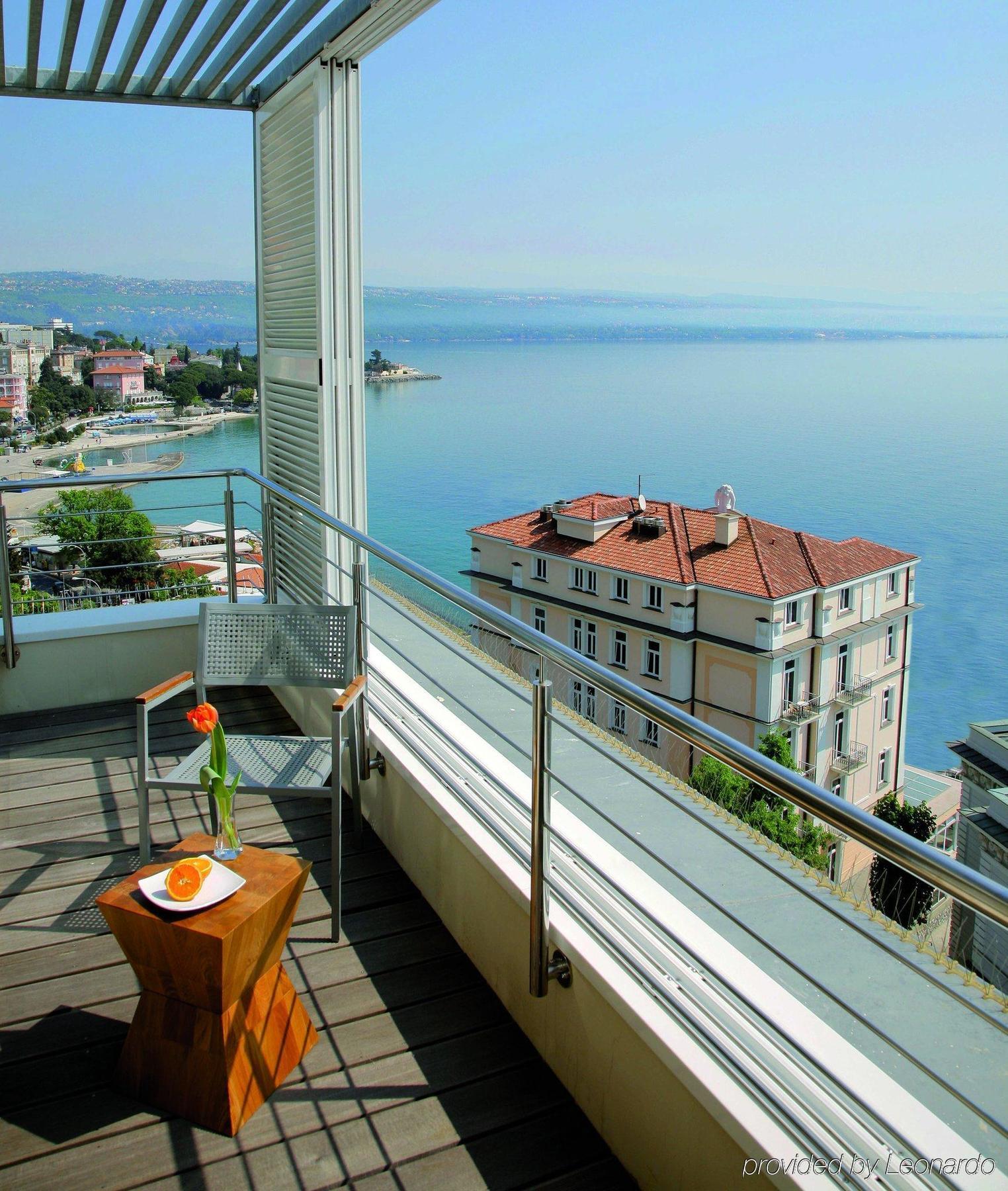 Astoria Hotel Opatija Exterior photo