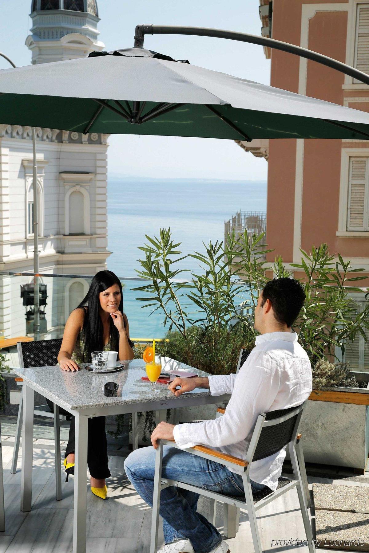 Astoria Hotel Opatija Exterior photo